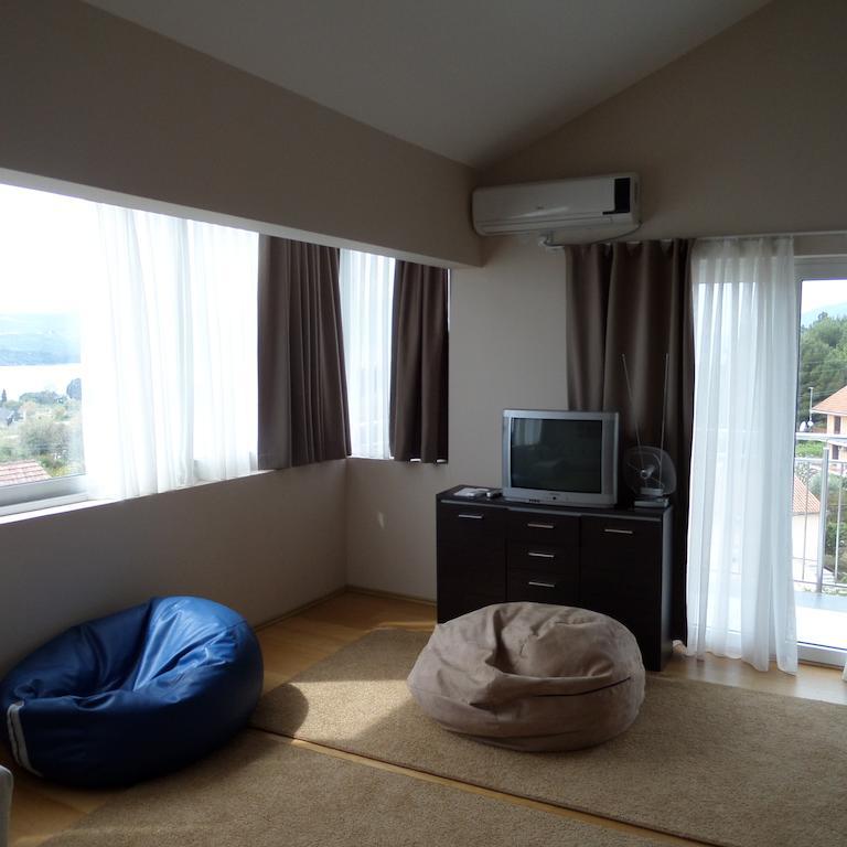 Agape Apartments Tivat Ngoại thất bức ảnh