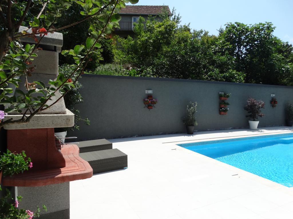 Agape Apartments Tivat Ngoại thất bức ảnh