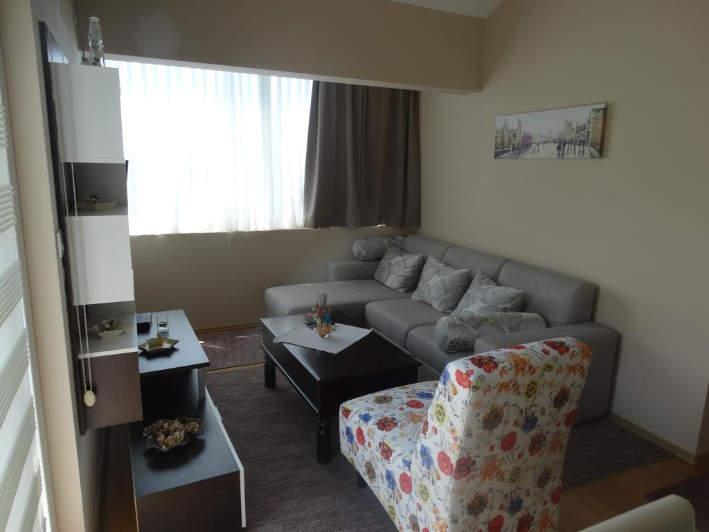 Agape Apartments Tivat Ngoại thất bức ảnh