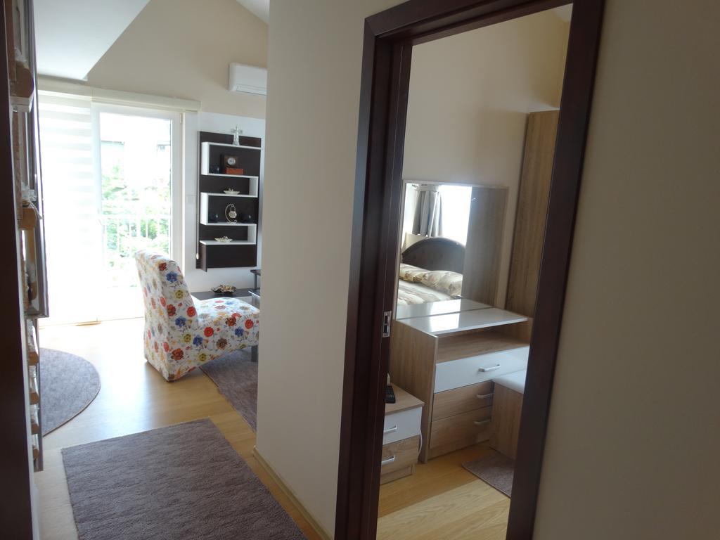 Agape Apartments Tivat Ngoại thất bức ảnh