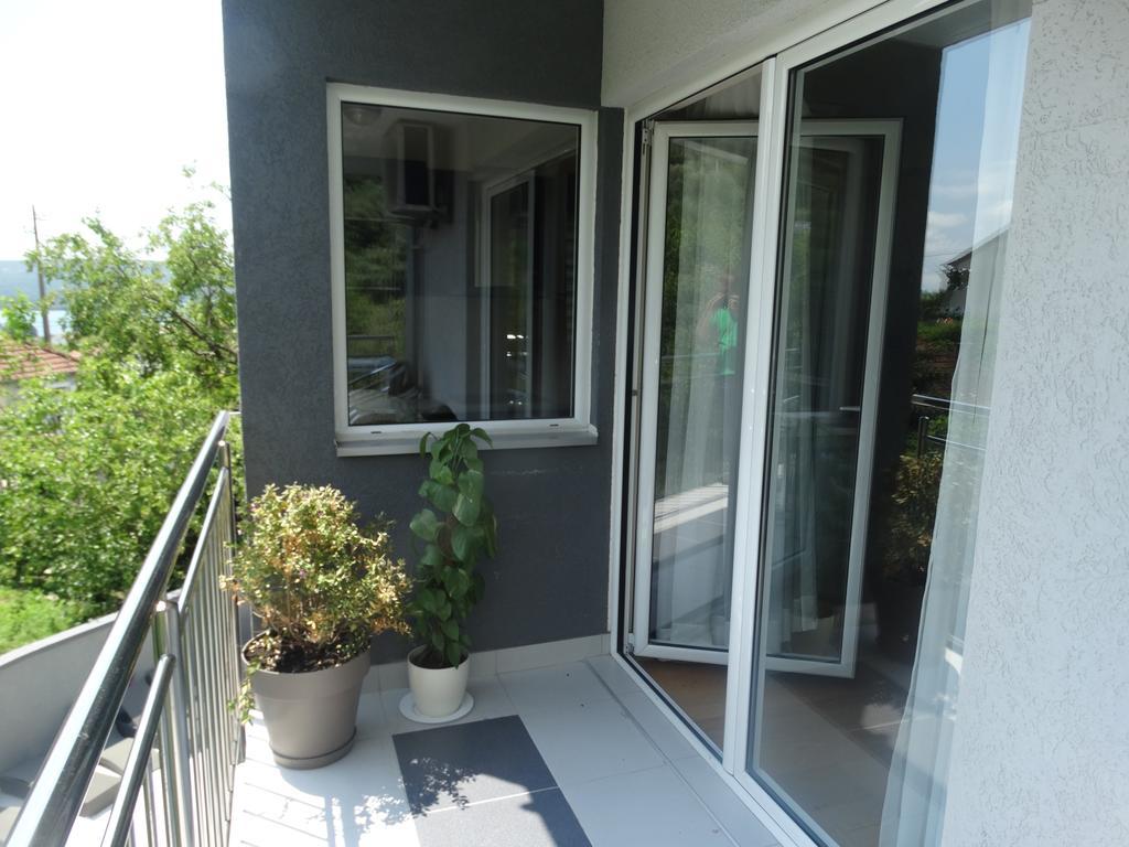 Agape Apartments Tivat Ngoại thất bức ảnh